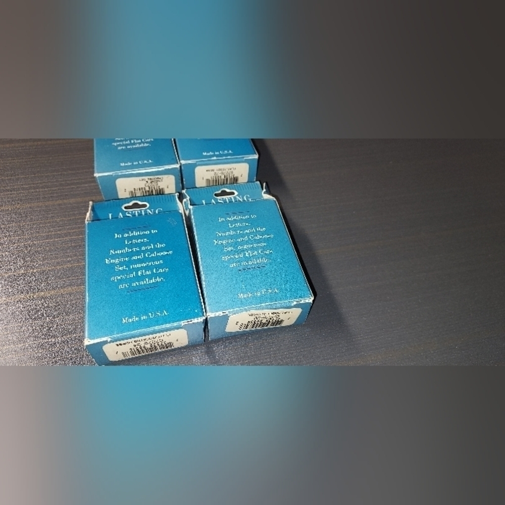 Lasting Expressions - Pewter train set - Picture 10 of 10